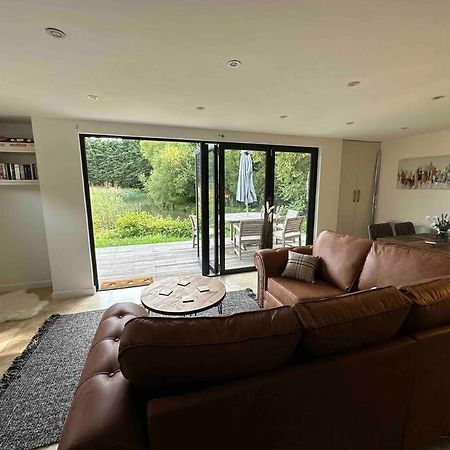 Beautiful Cabin With Pond View Steyning Eksteriør billede